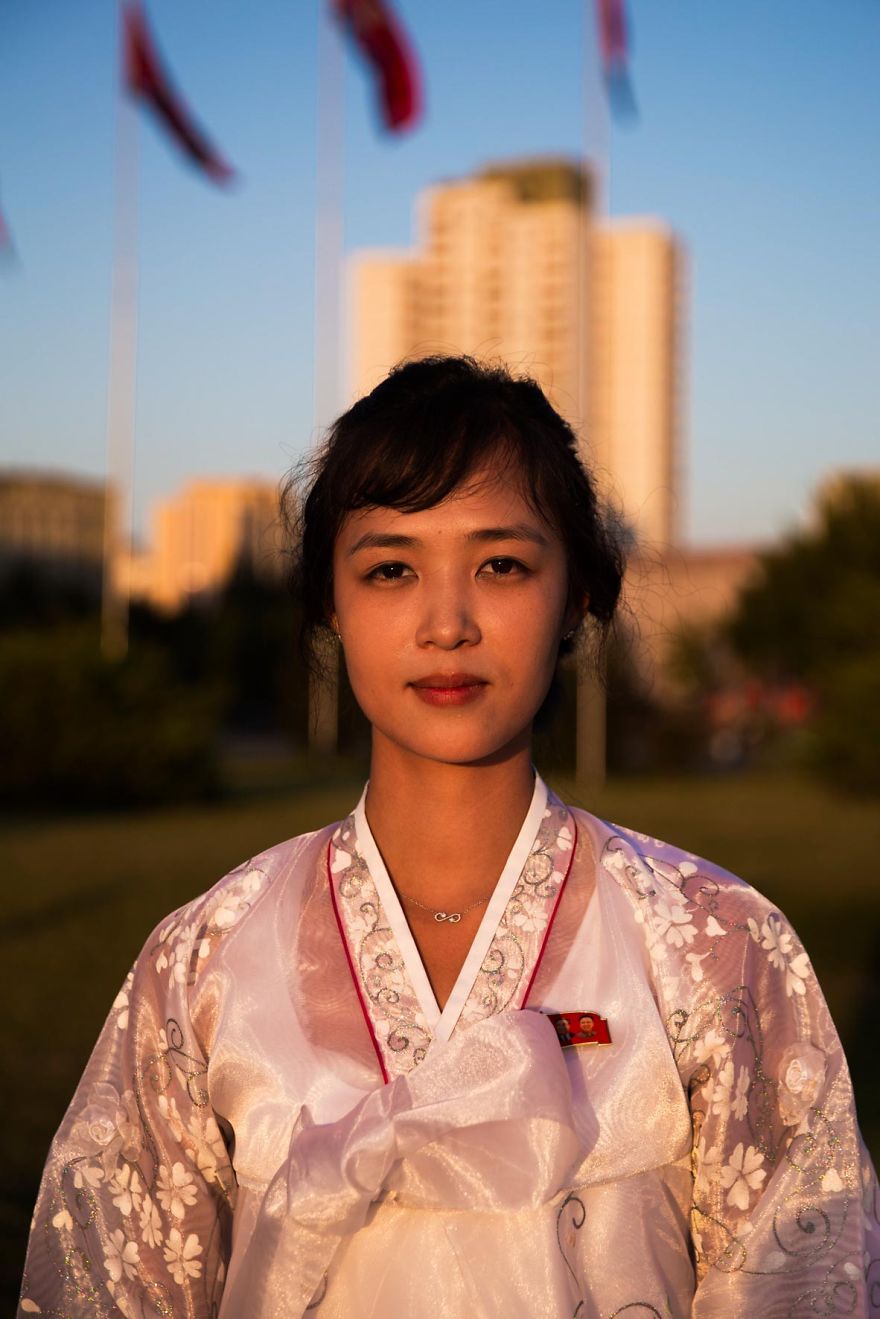 Intip Yuk Cantiknya Wanita Korea Utara dengan Berbagai Busana - iniKpop