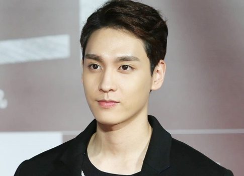 Чхве тхэ джун. Чхве Тхэ-Джун 2022. Choi Tae Joon 2021. Чхве Тхэ-Джун в профиль.