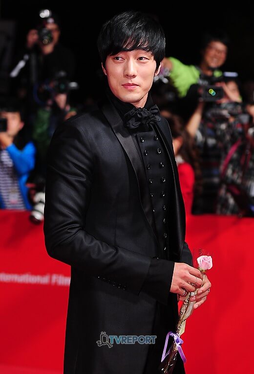 so ji sub partner 7 partner so ji sub di red carpet siapa yang paling cocok so ji sub partner 7 partner so ji sub di red carpet siapa yang paling cocok
