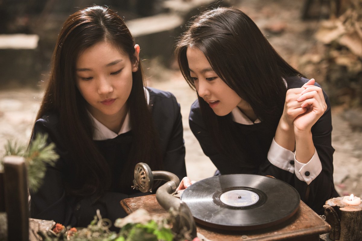 peraturan aneh siswi mos di jepang Cerita Siswi Asrama yang Menghilang di Film The Silenced 