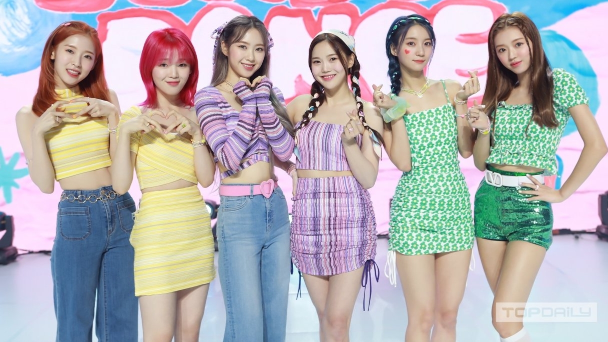 Oh My Girl Resmi Comeback Dengan 'Dun Dun Dance' iniKpop