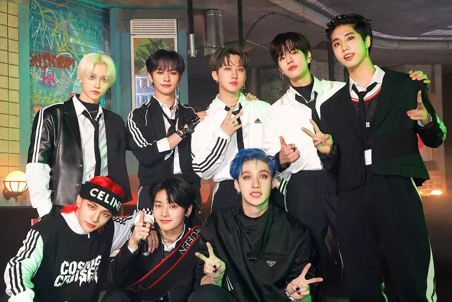 Мениак стрей кидс. Группа Stray Kids 2022. Группа Stray Kids маниак. Группа Stray Kids 2022 Maniac. Хёнджин из Stray Kids Maniac.